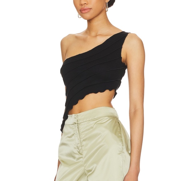 Sel One Shoulder Top in Black - Picture 4 of 4